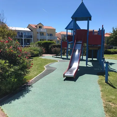Hébergement de vacances Maison Avec Piscine